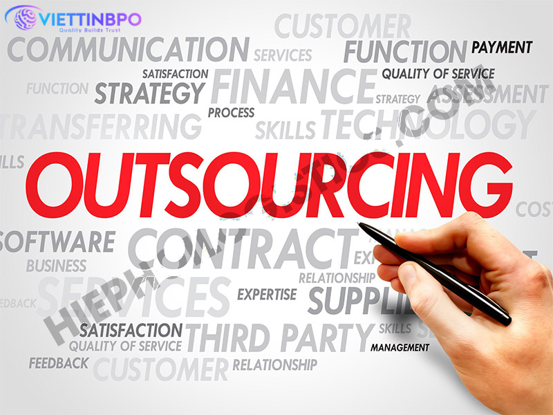 Outsourcing dịch vụ thuê ngoài: Xu hướng tất yếu cho doanh nghiệp trong kỷ nguyên số.