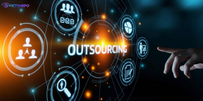 Outsourcing dịch vụ thuê ngoài: Xu hướng tất yếu cho doanh nghiệp trong kỷ nguyên số.