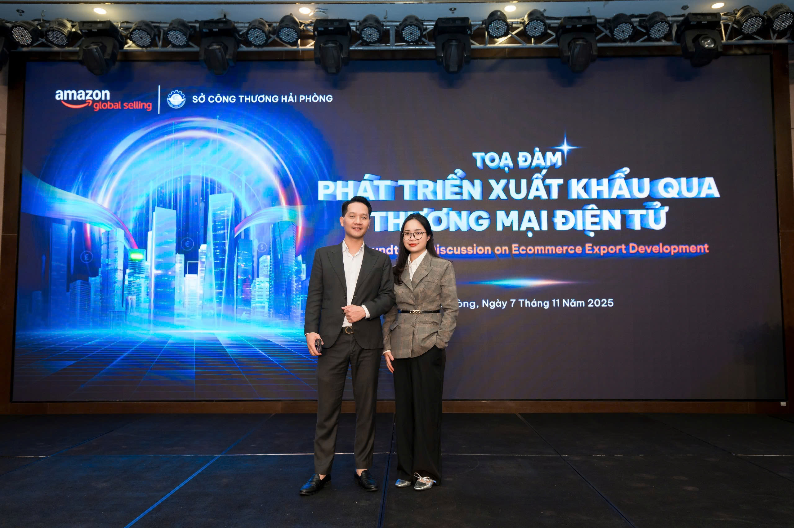 PHIÊN DỊCH CABIN SONG NGỮ ANH – TRUNG