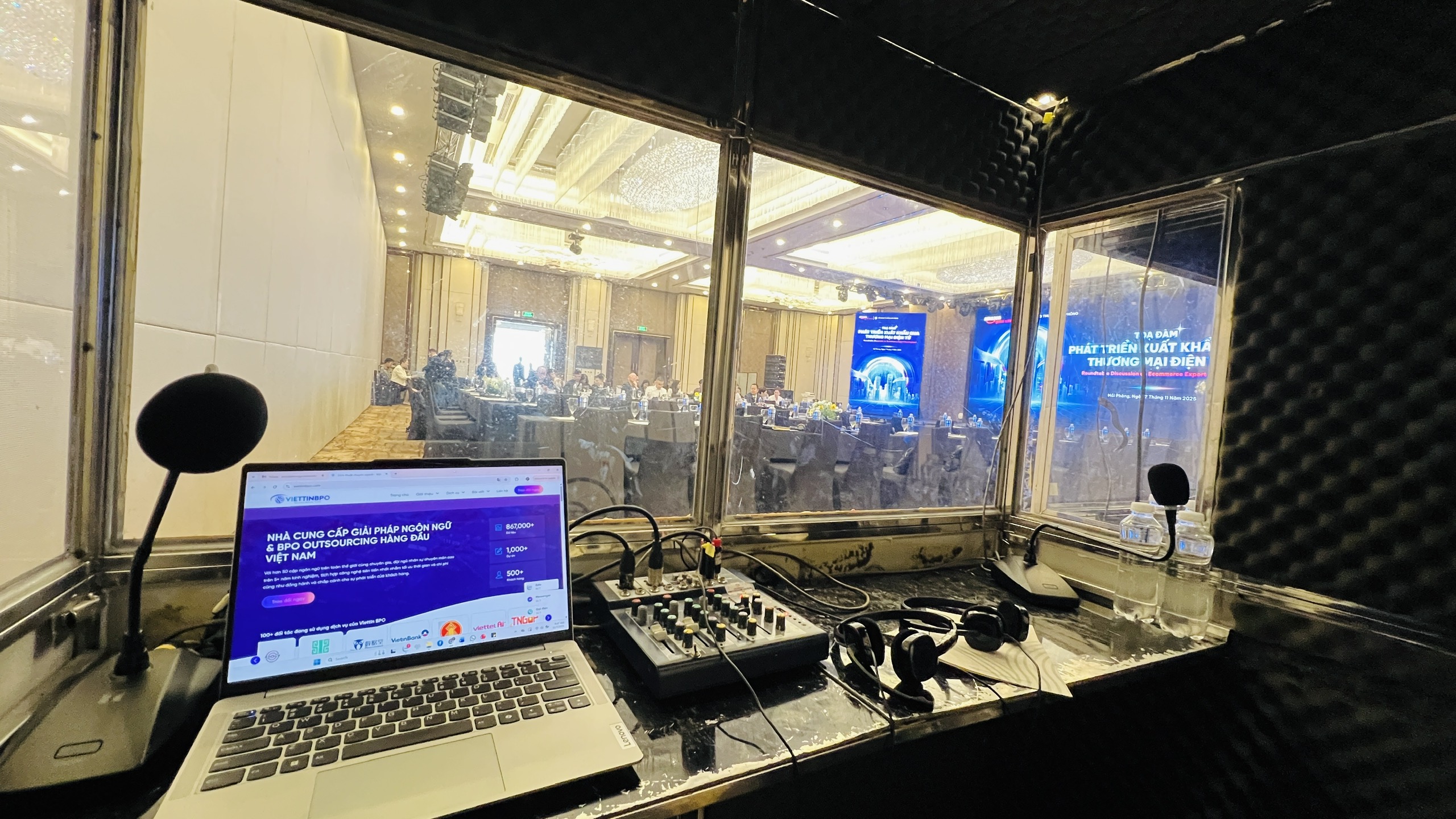 PHIÊN DỊCH CABIN SONG NGỮ ANH – TRUNG