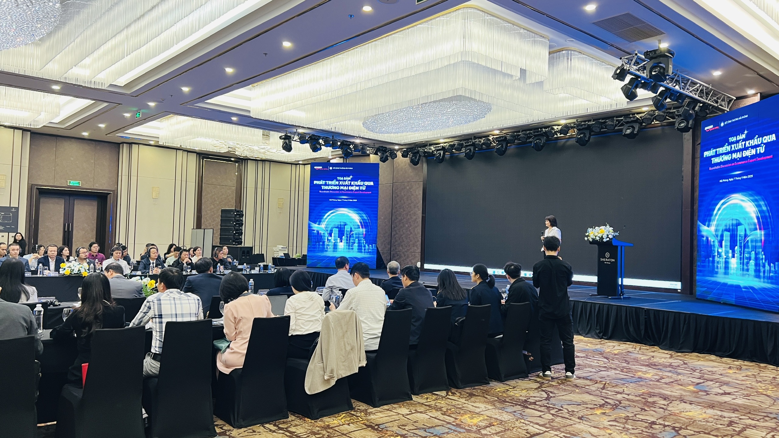 PHIÊN DỊCH CABIN SONG NGỮ ANH – TRUNG